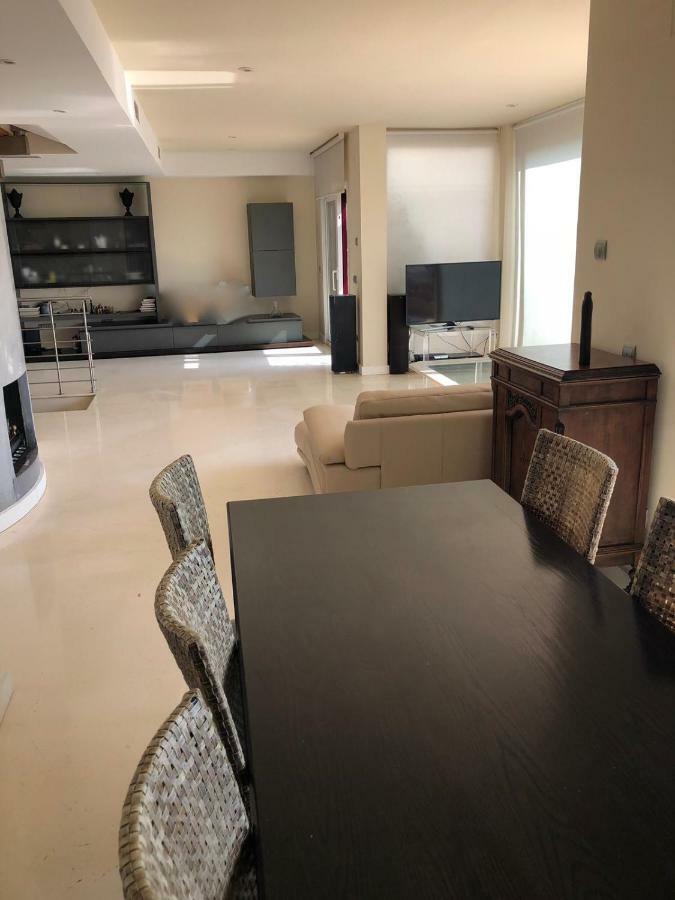 Atico-Duplex Primera Linea De Playa En El Centro De Estepona Eksteriør billede