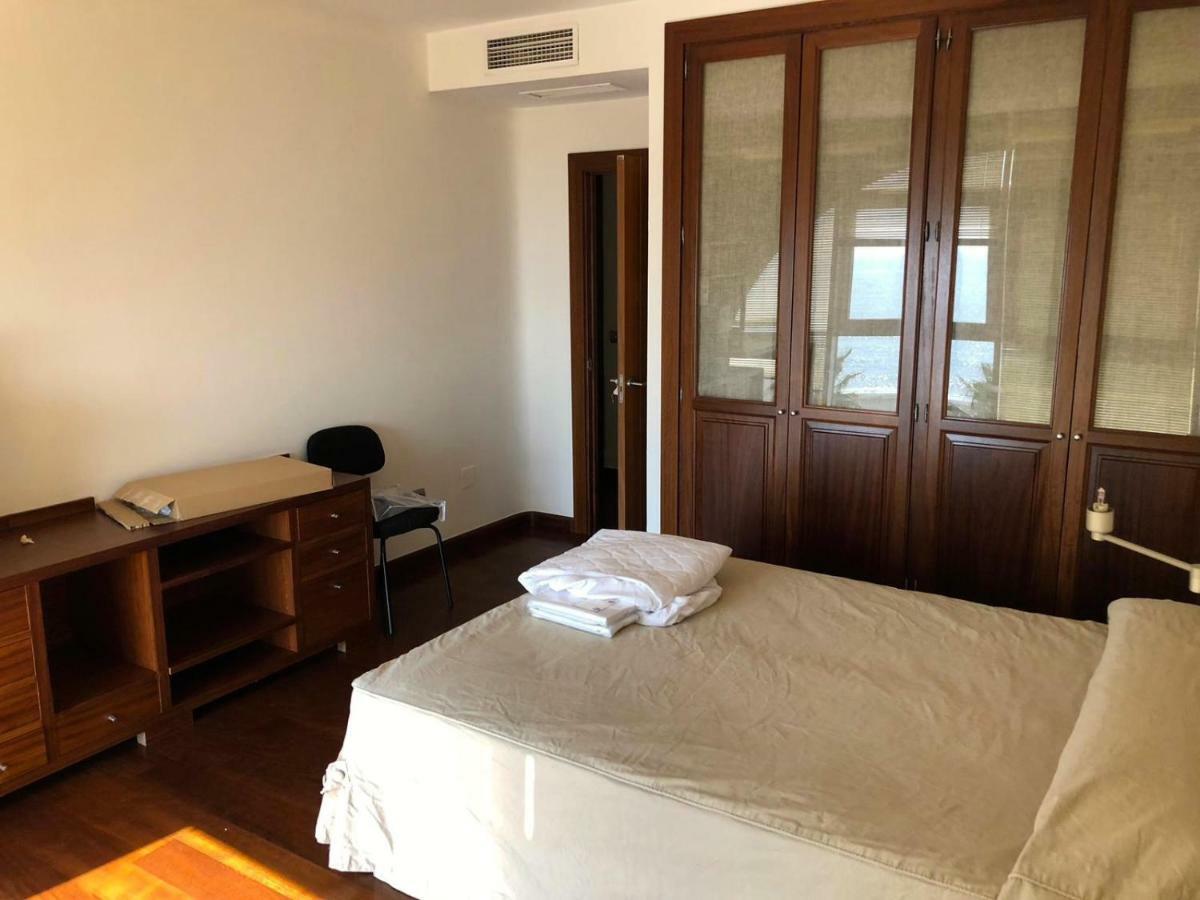 Atico-Duplex Primera Linea De Playa En El Centro De Estepona Eksteriør billede